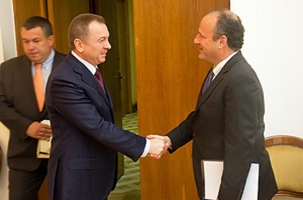На встрече Макея с представителем США затронут вопрос отмены санкций к Беларуси