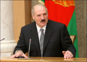Лукашенко: Беларусь не настолько богата, чтобы разбрасываться собственностью, особенно ее ключевыми объектами